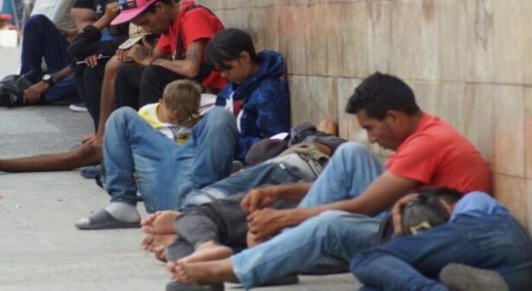 Aproximadamente 40 migrantes están acorralados en una parroquia de Coahuila