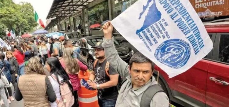 Trabajadores del Poder Judicial de la Federación acuerdan mantener el paro