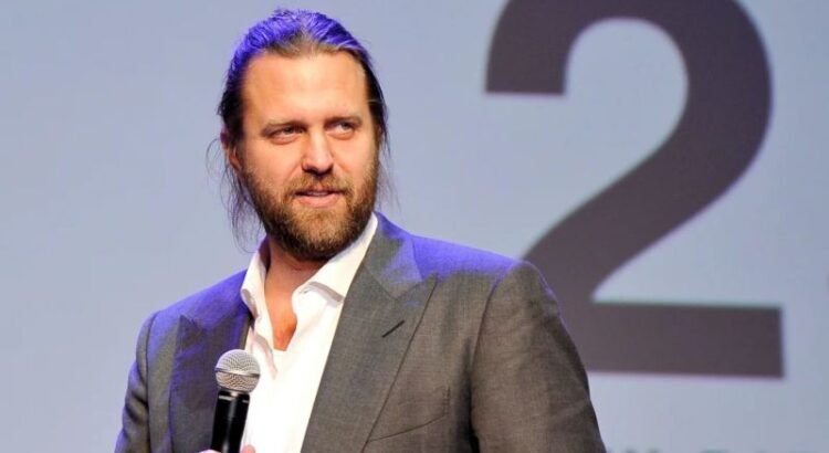 Director de Hollywood arrestado por estafa a Netflix por 11 millones de dólares Director de Hollywood arrestado por estafa a Netflix por 11 millones de dólares