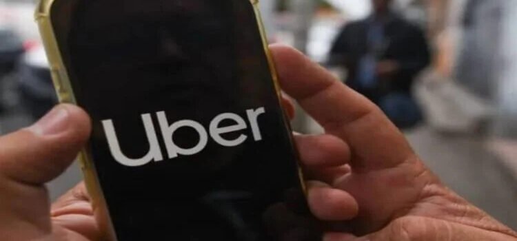 Aumenta Uber tarifas en México Aumenta Uber tarifas en México