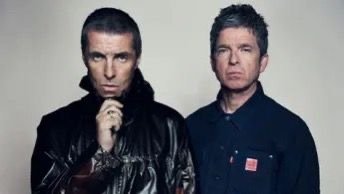 Fans de Oasis recurren a Tláloc para pedir buen clima en los conciertos de la CDMX