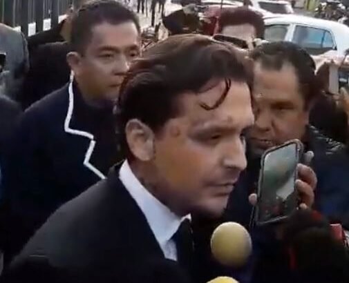 Christian Nodal queda libre de cargos en caso por presunta falsificación; juez determina que no hay elementos